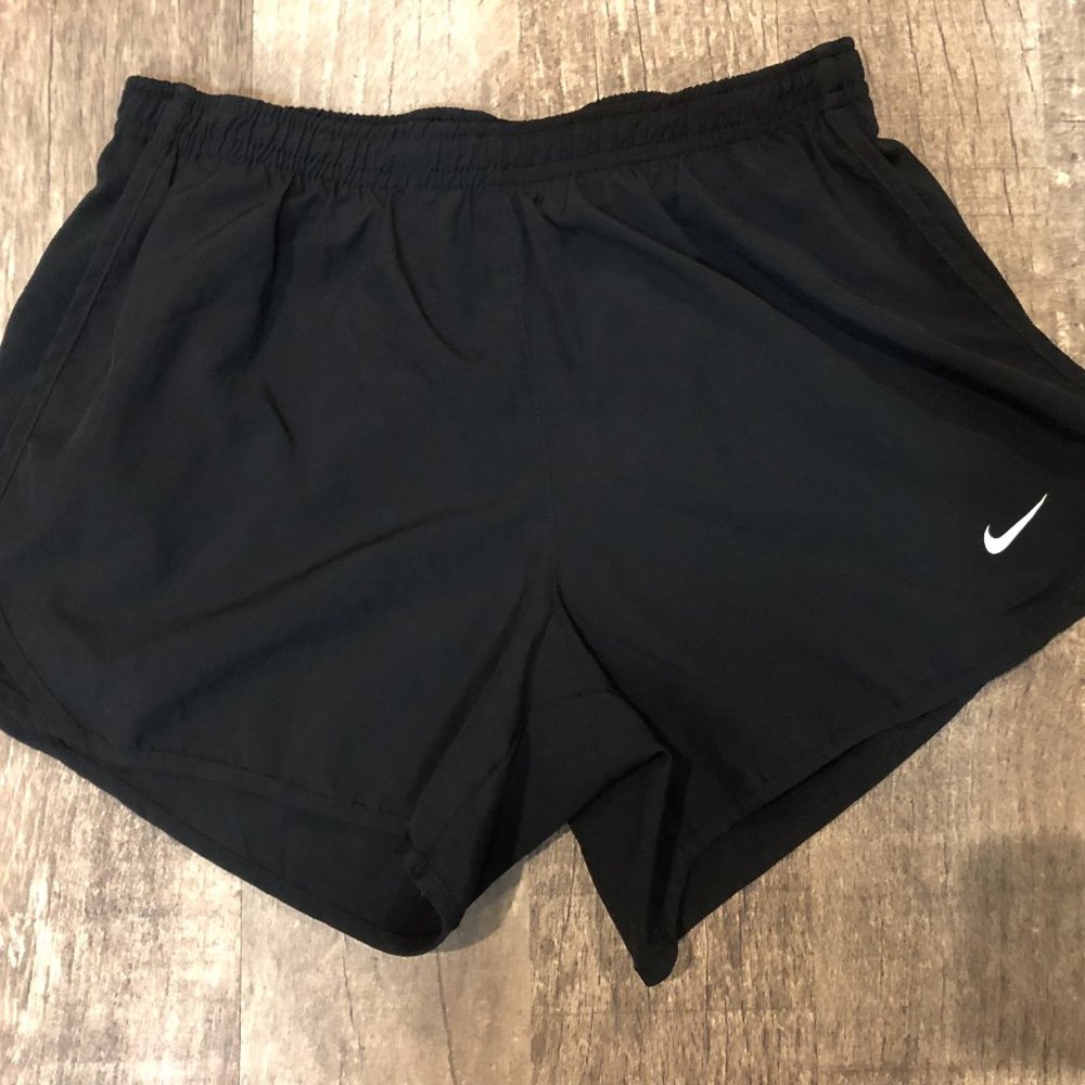 Nike Dri-FIT Tempo Girl's shorts - fits XS